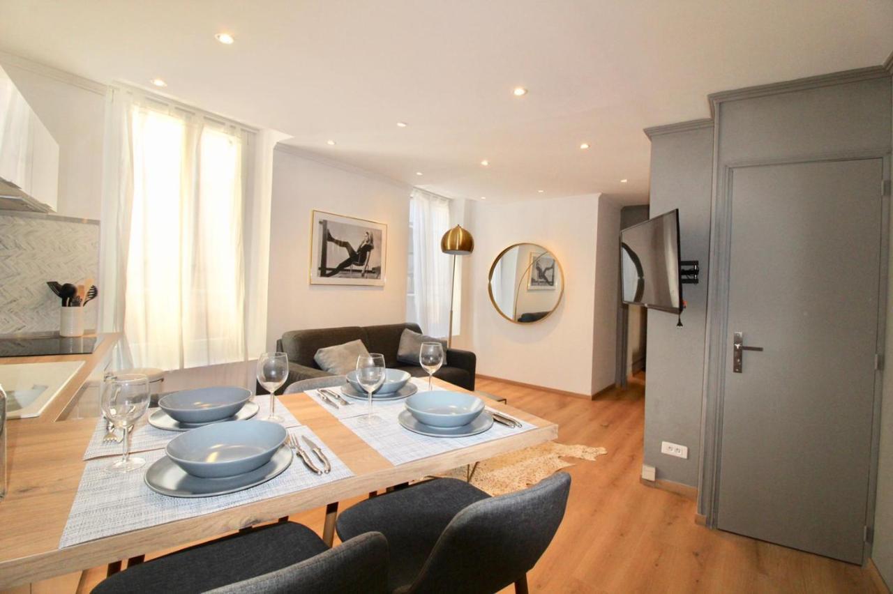 Lovely Apartment Heart Of Golden Square Fiber Wifi Nice Exteriör bild