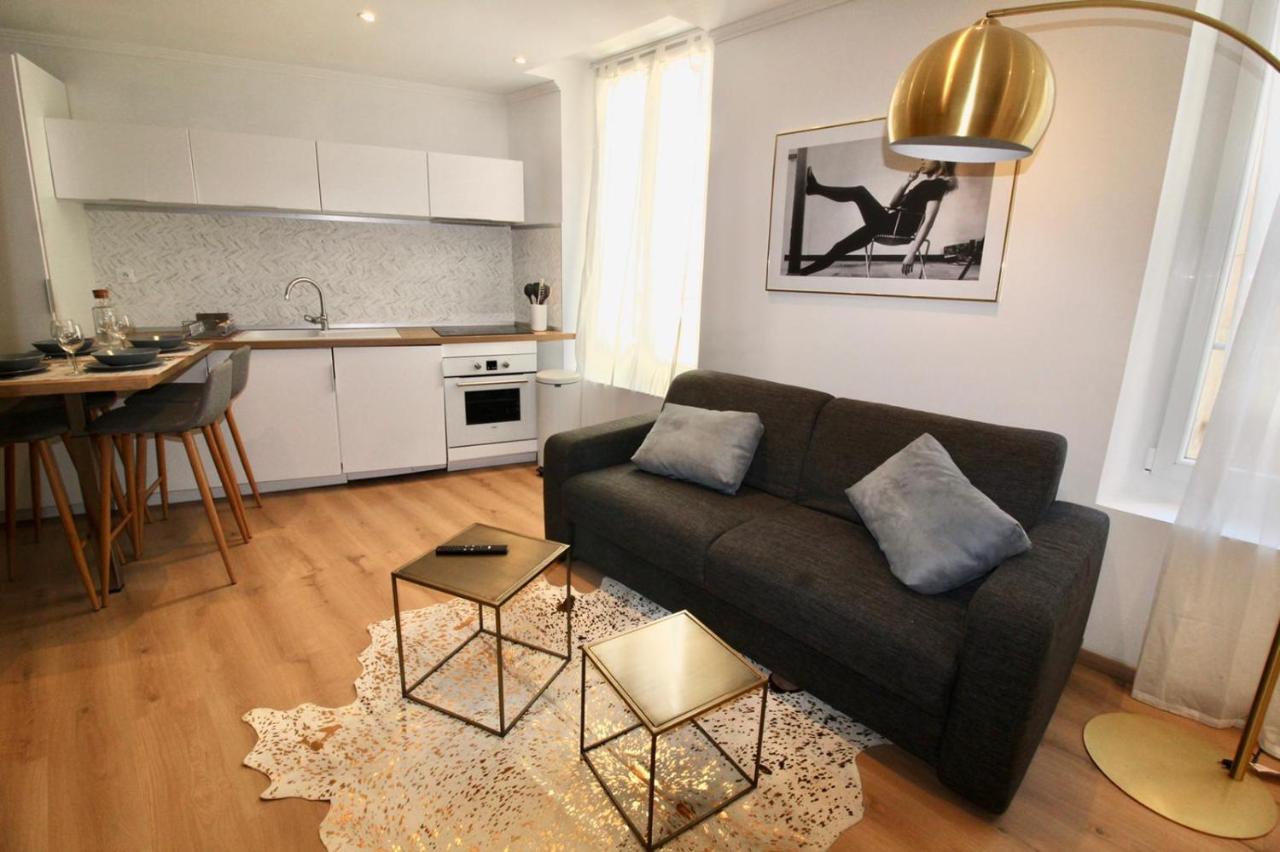 Lovely Apartment Heart Of Golden Square Fiber Wifi Nice Exteriör bild