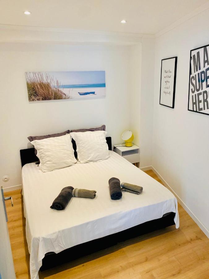 Lovely Apartment Heart Of Golden Square Fiber Wifi Nice Exteriör bild